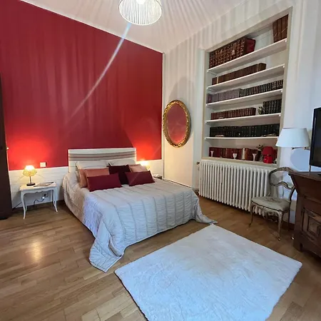 Rdc Maison De Maitre Pour 6 Personnes Avec Piscine Et Jacuzzi Apartment