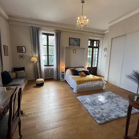 Lägenhet Rdc Maison De Maitre Pour 6 Personnes Avec Piscine Et Jacuzzi *