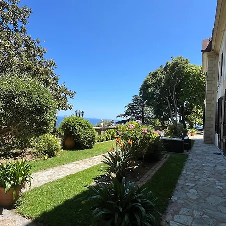 Bastia, Ds De Caractere Avec Piscine, Jacuzzi Et Vue Апартаменты