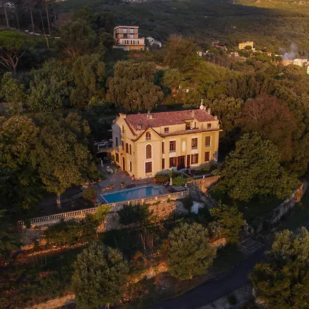 Bastia, Ds De Caractere Avec Piscine, Jacuzzi Et Vue