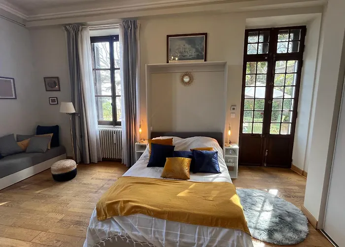 Rdc Maison De Maitre Pour 6 Personnes Avec Piscine Et Jacuzzi Bastia (Corsica)