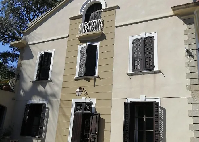 Rdc Maison De Maitre Pour 6 Personnes Avec Piscine Et Jacuzzi * Bastia (Corsica)