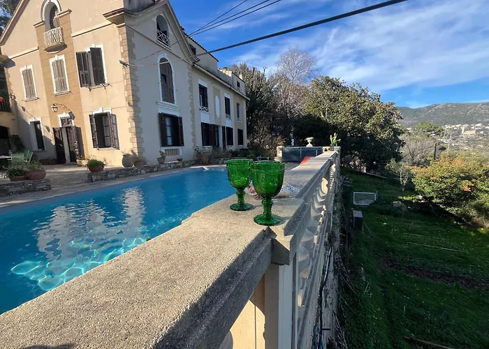 Rdc Maison De Maitre Pour 6 Personnes Avec Piscine Et Jacuzzi Apartmán