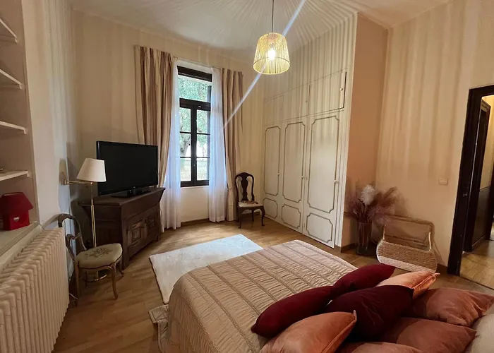 Rdc Maison De Maitre Pour 6 Personnes Avec Piscine Et Jacuzzi Bastia (Corsica)