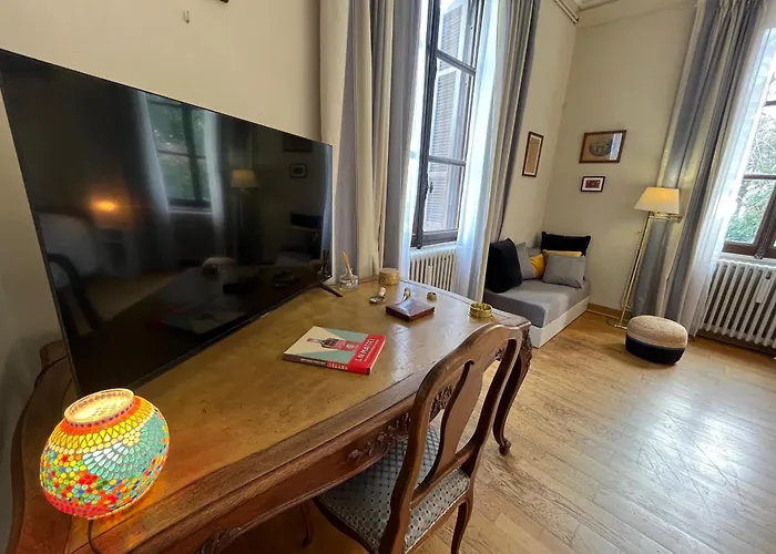 Rdc Maison De Maitre Pour 6 Personnes Avec Piscine Et Jacuzzi Apartmán