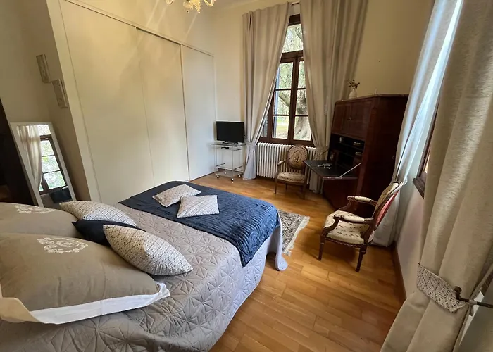 Rdc Maison De Maitre Pour 6 Personnes Avec Piscine Et Jacuzzi Bastia (Corsica)