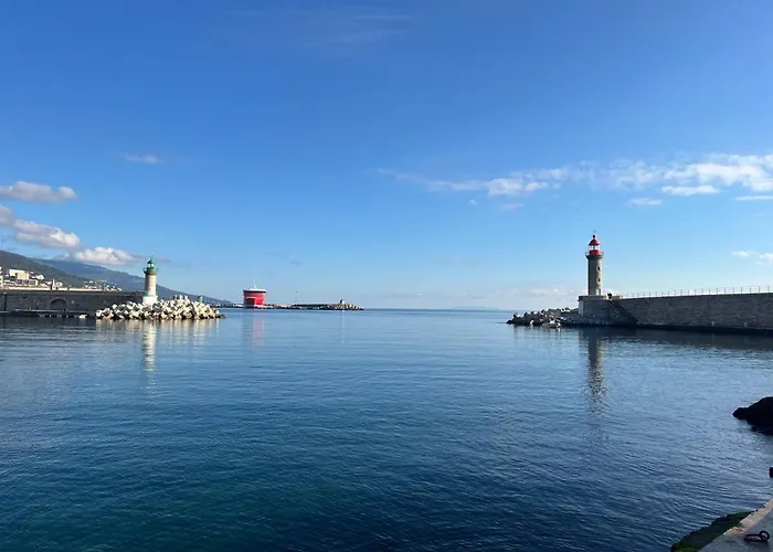 Rdc Maison De Maitre Pour 6 Personnes Avec Piscine Et Jacuzzi Apartmán *