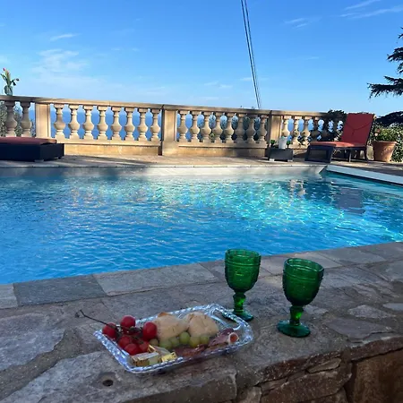 Rdc Maison De Maitre Pour 6 Personnes Avec Piscine Et Jacuzzi * Bastia (Corsica)