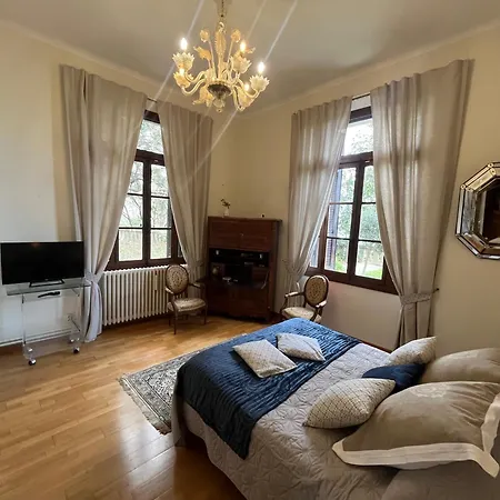 Rdc Maison De Maitre Pour 6 Personnes Avec Piscine Et Jacuzzi *