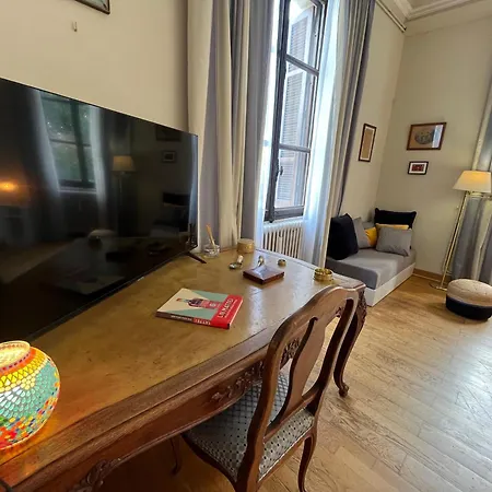 Rdc Maison De Maitre Pour 6 Personnes Avec Piscine Et Jacuzzi Appartement