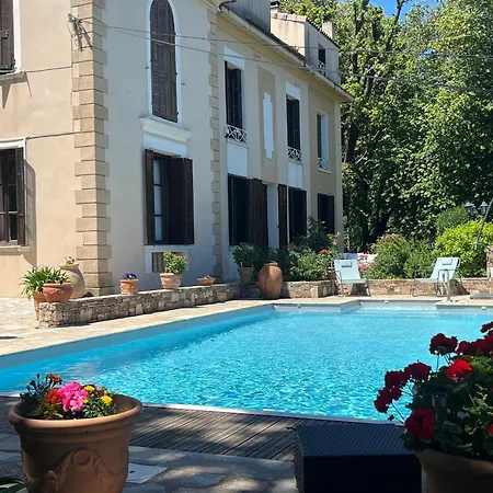 Rdc Maison De Maitre Pour 6 Personnes Avec Piscine Et Jacuzzi Apartment