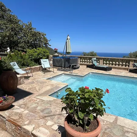 Bastia, Ds De Caractere Avec Piscine, Jacuzzi Et Vue