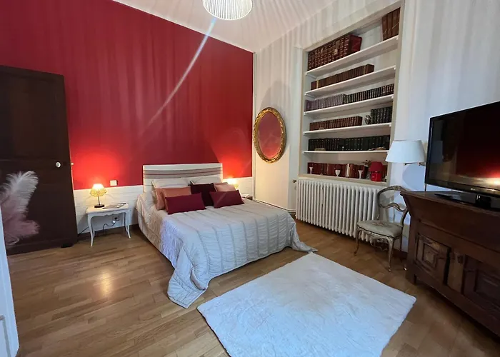 Rdc Maison De Maitre Pour 6 Personnes Avec Piscine Et Jacuzzi Apartament