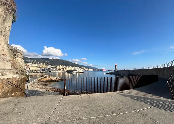Rdc Maison De Maitre Pour 6 Personnes Avec Piscine Et Jacuzzi Appartamento Bastia (Corsica)