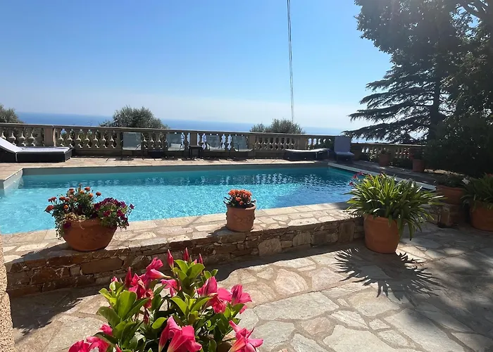 Appartamento Rdc Maison De Maitre Pour 6 Personnes Avec Piscine Et Jacuzzi
